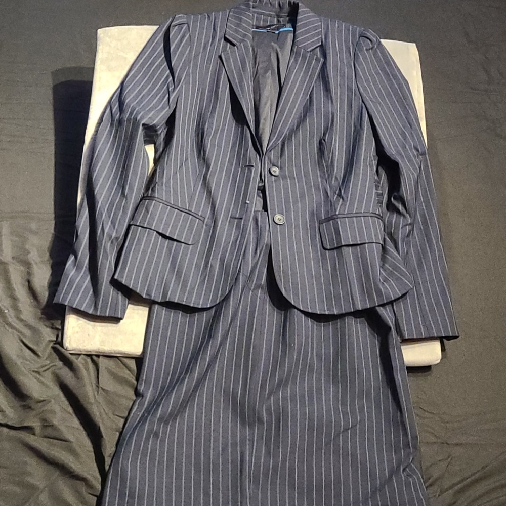 2 pc navy pinstripe skirt suit